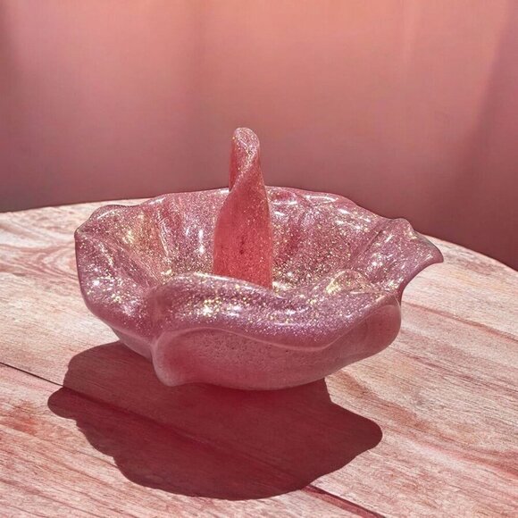 Handmade Resin Ring Dish ✦ Glittery Rose Pink ✦ Jewelry Holder w/ Cone ✦ 3.5" - Picture 8 of 8